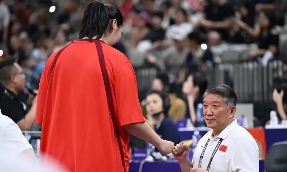 AYX官方直播-日本羽毛球队碾压马来西亚羽毛球队，安赛龙绝境逆转