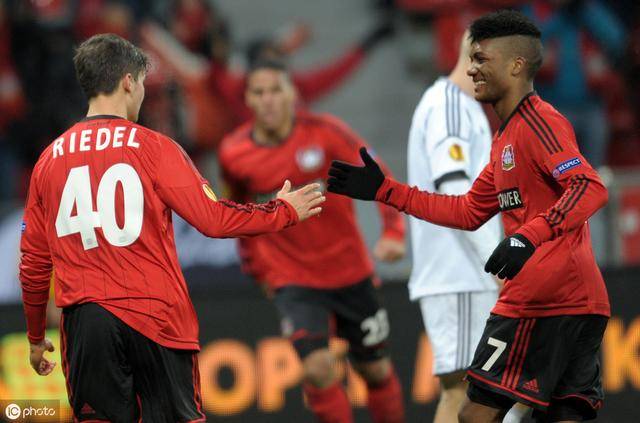 格勒诺布尔客场爆冷击败昂热，保级形势一片光明