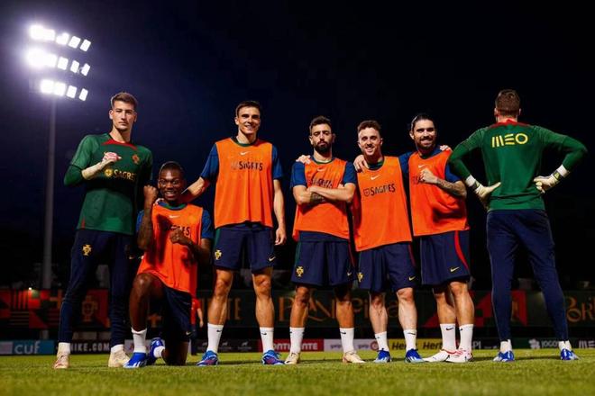 两连胜，球队气势如虹晋级下一轮