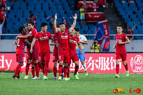 两连胜，球队气势如虹晋级下一轮